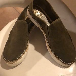 Gorgeous Green suede loeferby Vince Camuto 🧡🧡🧡